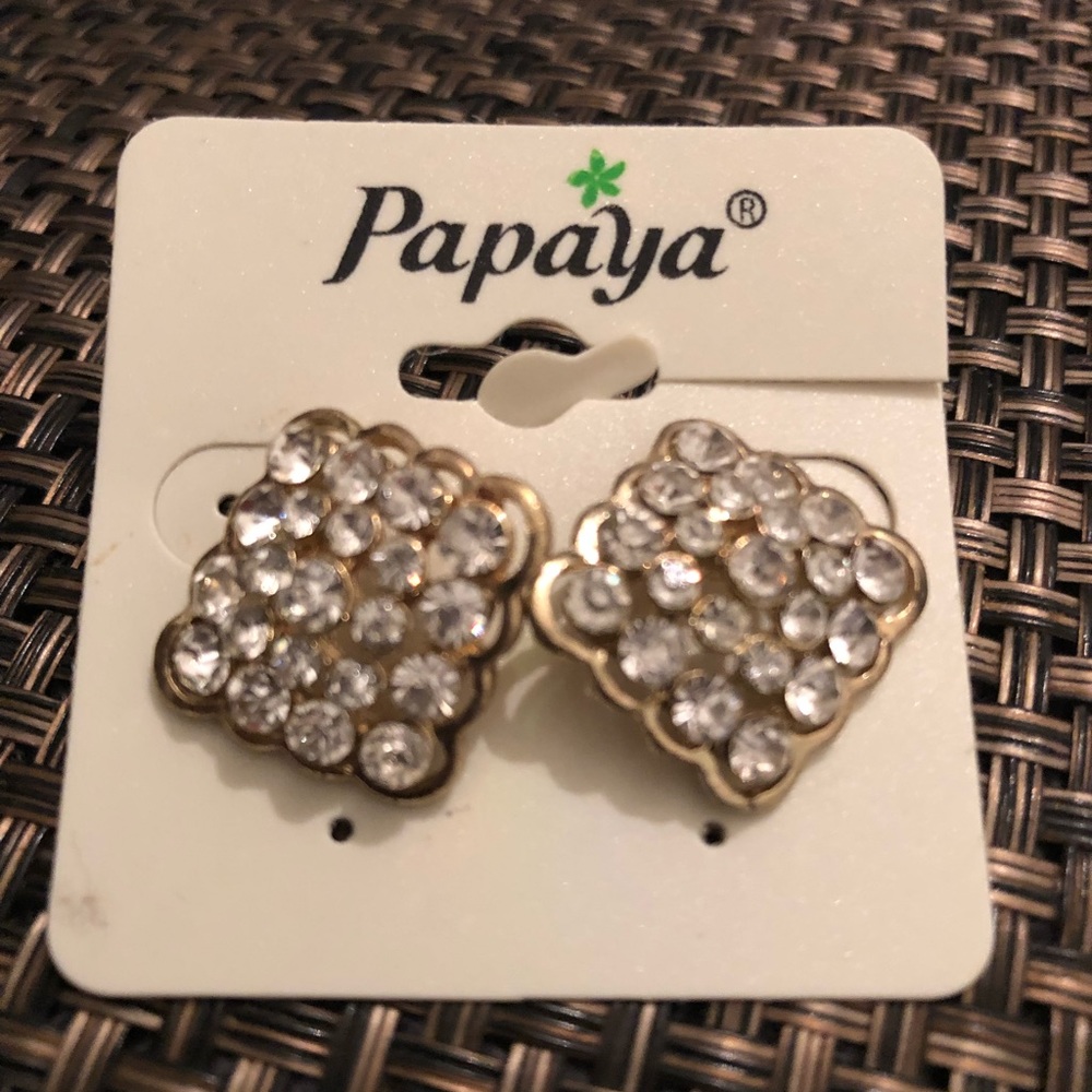 Earrings - Picture 1 of 1